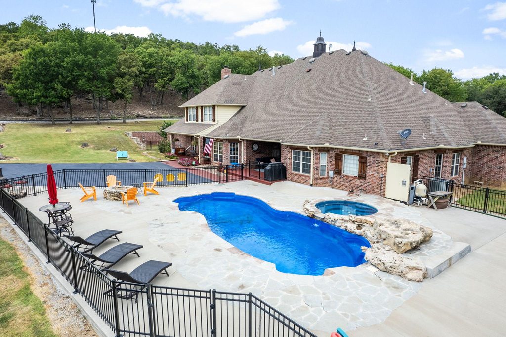 Residents of Oklahoma seeking affordable pain management solutions can find budget-friendly options for Bufo 5-MeO-DMT retreats in Skiatook through secure platforms.